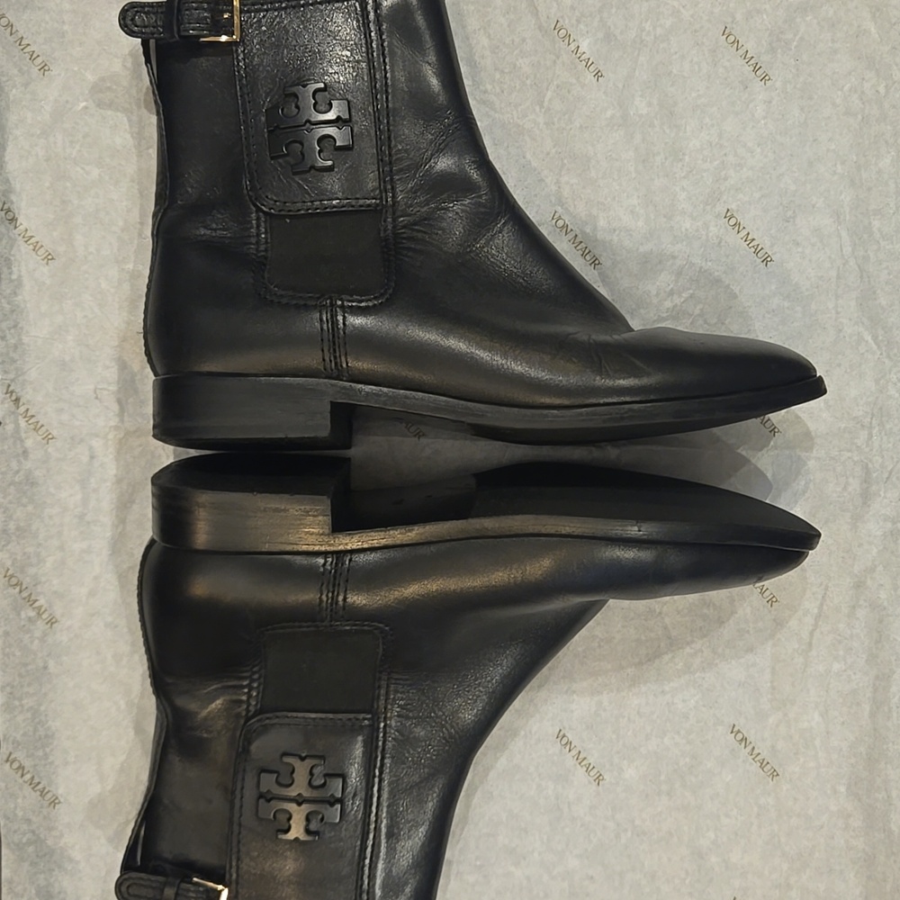 Tory Burch Wyatt Bootie Size 7M - Picture 6 of 10